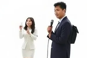 《长夜食单》美食纪录片封面示意图，深夜后厨的一碗热汤